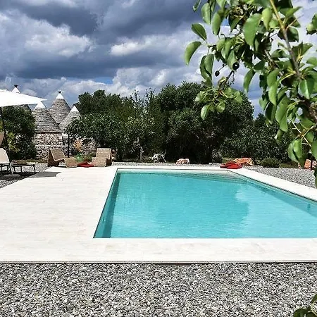 Trulli Primavera Villa *