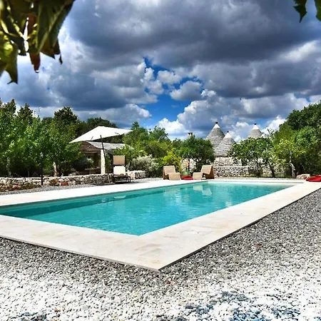 Trulli Primavera Villa *